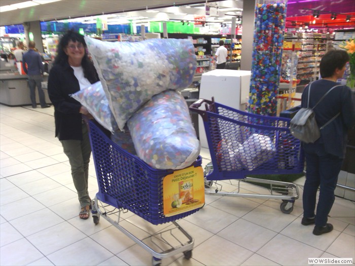 Départ des sacs du magasin